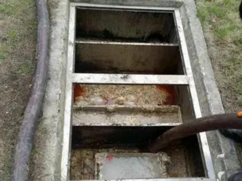 文罗镇隔油池清理